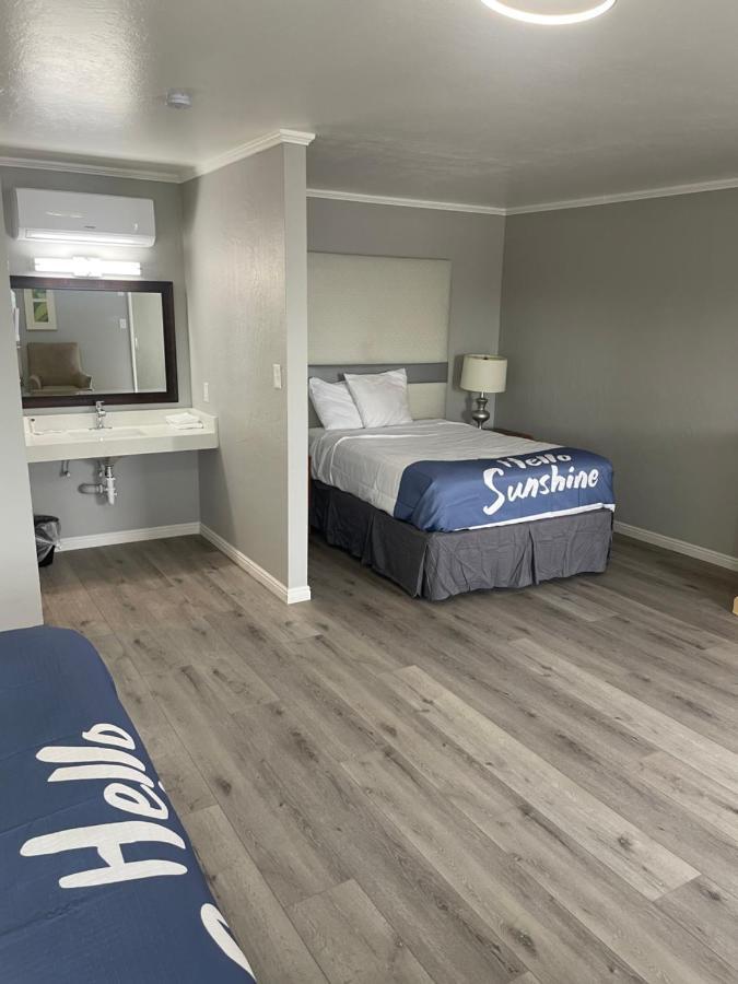 Sunglow Motel&restaurant 2*
